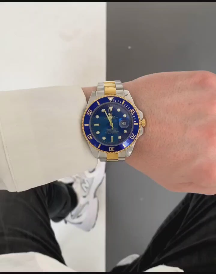 Rolex_Oyster_Perpetual_Submarine_2Ton-Gold-Blue